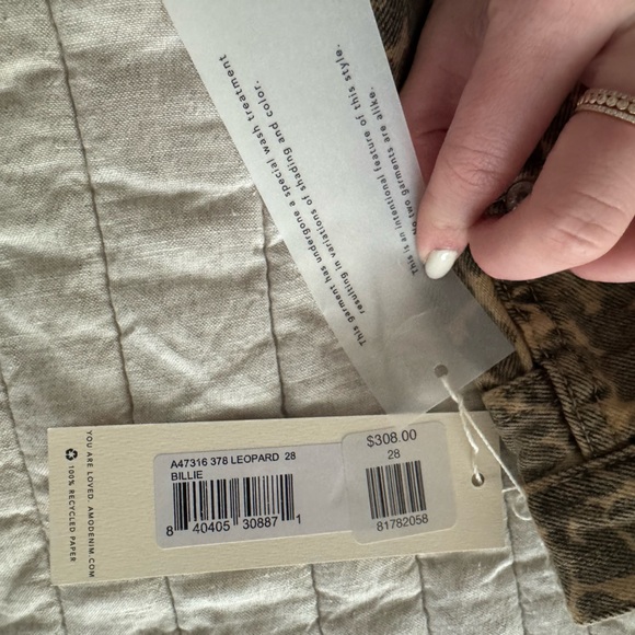NWT! AMO Billie Leopard Jeans - 28 - Picture 6 of 9
